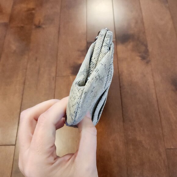 Danier small leather clutch bag - Picture 8 of 9